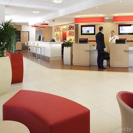 Ibis Lyon L'Isle D'Abeau Hotel Exterior photo
